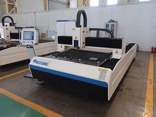 Kina CNC mašina 3015 1000w vlakna lasersko rezanje cijena za rezanje cijevi